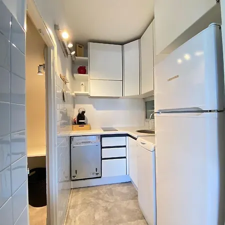 Bord De Avec Parking Prive Apartment Cannes